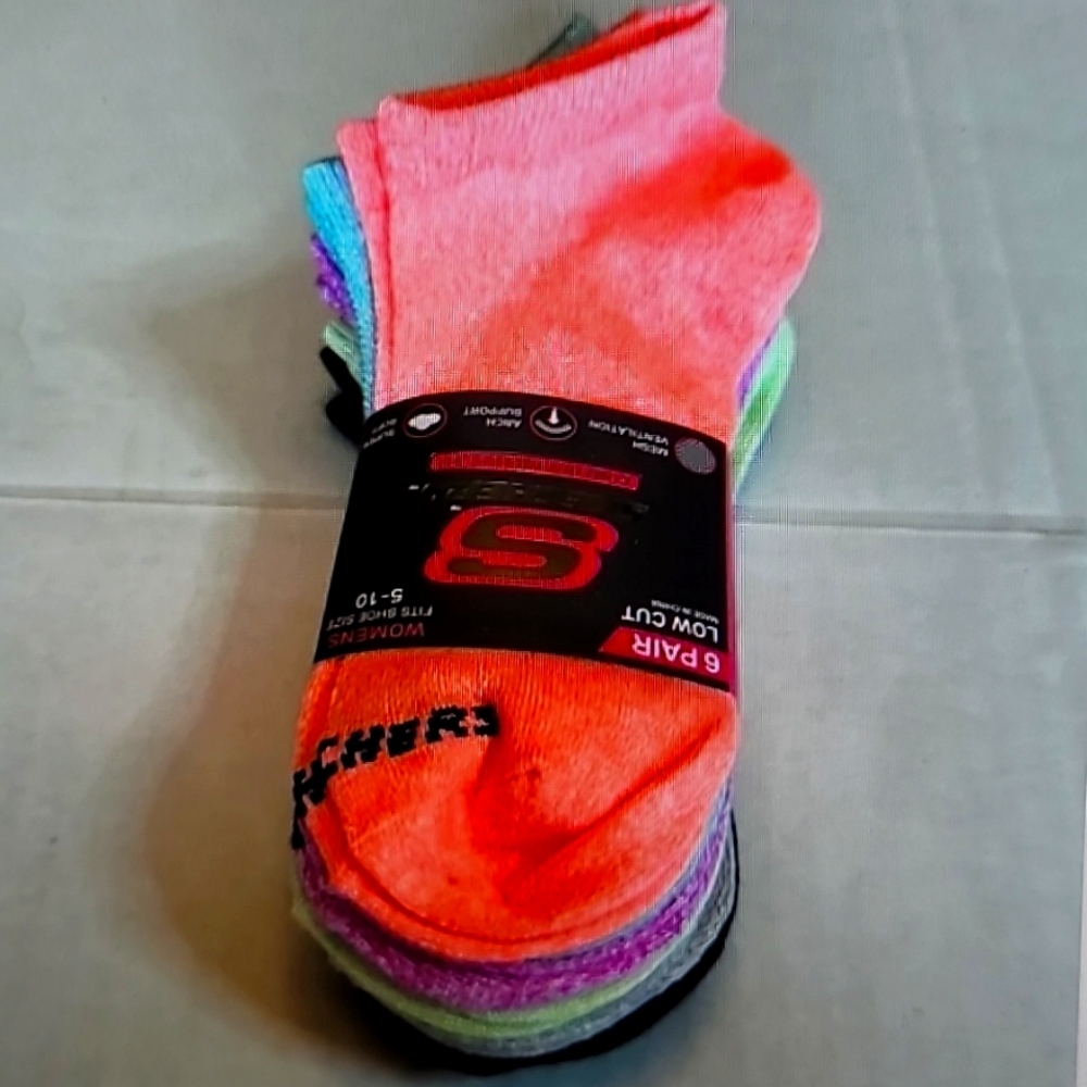 ! NEW! Sketchers 6- pair super soft low cut socks shoe size 5-10